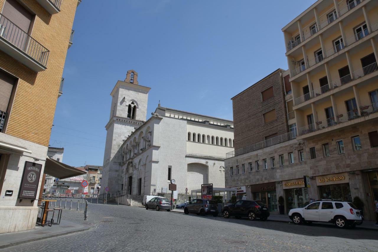 B&B Dimora Del Duomo Benevento Eksteriør bilde